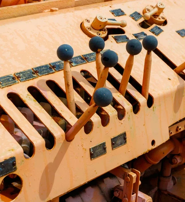 bq3UbrT8TmDAQYuBilQtSU3RwFY